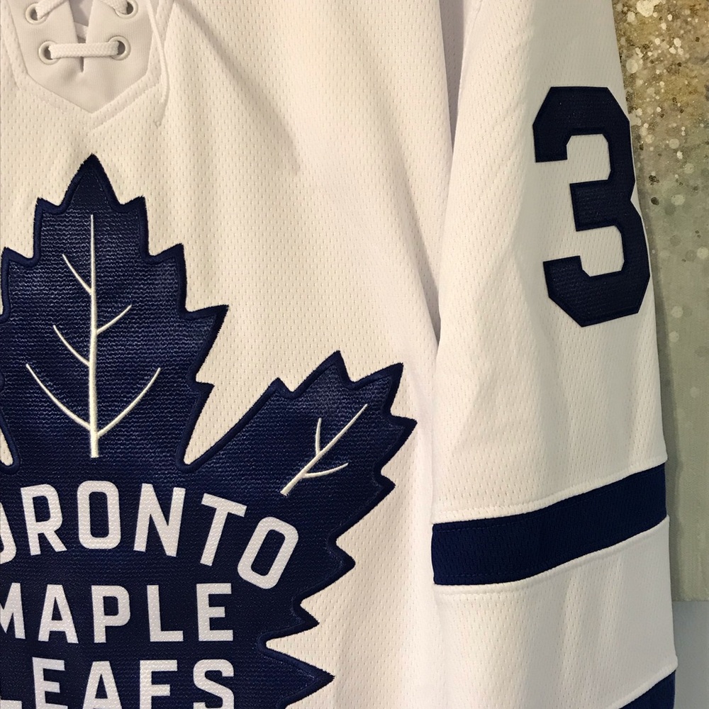 Auston Matthews Maple Leafs NHL Jersey (NWT) - Picture 11 of 11